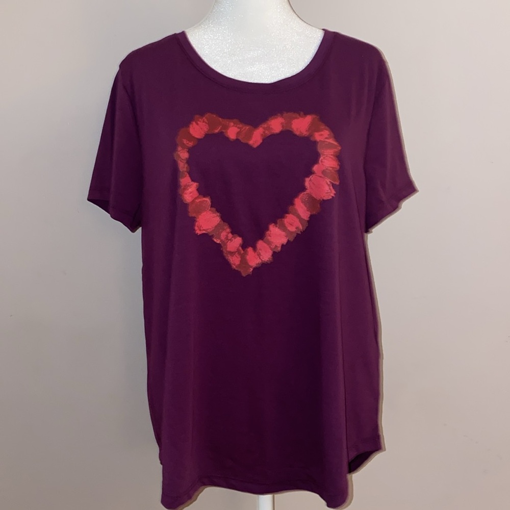 NWT Style & Co Essential Crew Neck Heart Tee